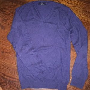 JCrew Men’s v neck cashmere sweater, blue, medium